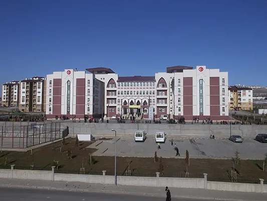VAN İLİ ERCİŞ İLÇESİ AFET BÖLGESİ 368 ADET KALICI AFET KONUTU, GEÇİCİ YAŞAM ALANLARI, 1 ADET 32 DERSLİKLİ İLKÖĞRETİM OKULU, 1 ADET CAMİ İLE ALTYAPI VE ÇEVRE DÜZENLEMESİ İNŞAATI İŞİ
