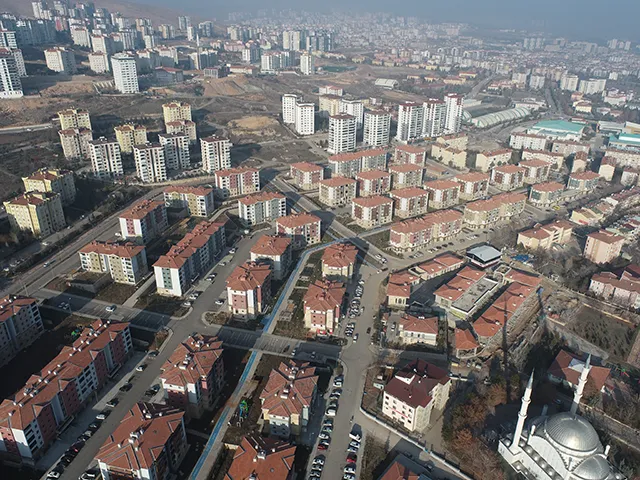 ELAZIĞ İLİ MERKEZ İLÇESİ ABDULLAHPAŞA MAH. 3 ETAP 617 ADET KONUT, 72 ADET DÜKKAN, 1 ADET FIRIN VE 1 ADET KARAKOL İNŞAATLARI İLE ALTYAPI VE ÇEVRE DÜZENLEMESİ İŞİ
