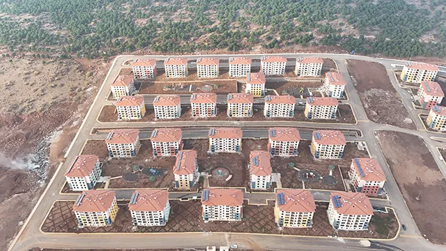 HATAY İLİ HASSA İLÇESİ AŞAĞIKARAFAKILI MAHALLESİ 2.ETAP 765 ADET KONUT (+6 KD) İNŞAATI İLE ALTYAPI VE ÇEVRE DÜZENLEMESİ İŞİ